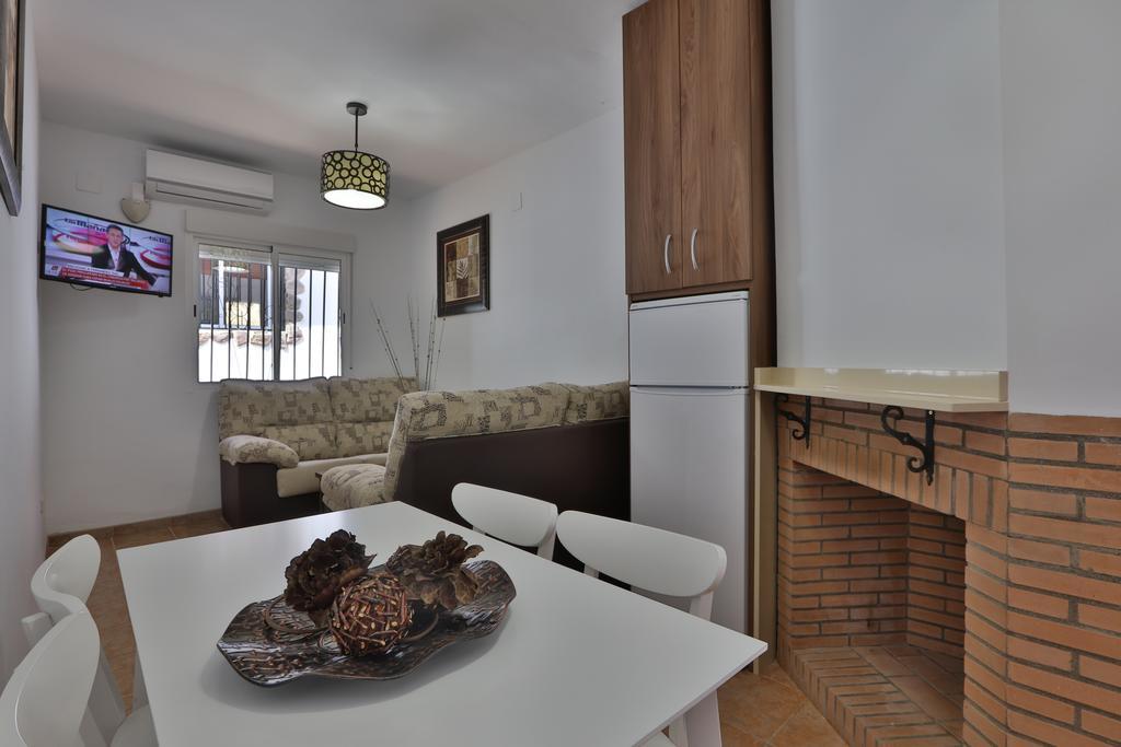 Apartamentos El Madronal Coto Rios Eksteriør billede