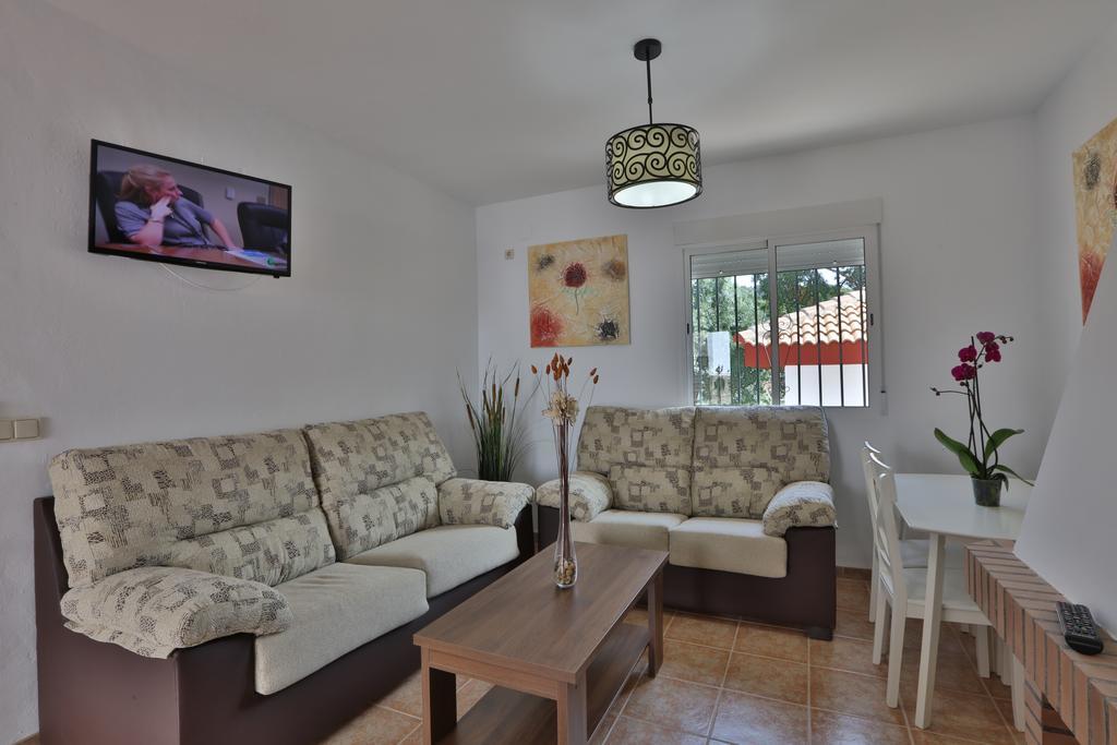 Apartamentos El Madronal Coto Rios Eksteriør billede