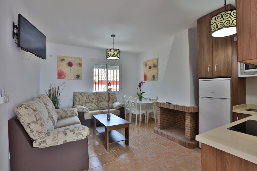 Apartamentos El Madronal Coto Rios Eksteriør billede