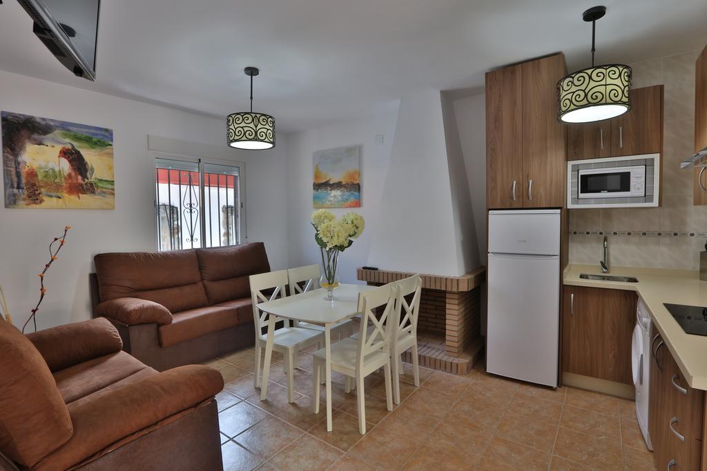 Apartamentos El Madronal Coto Rios Eksteriør billede