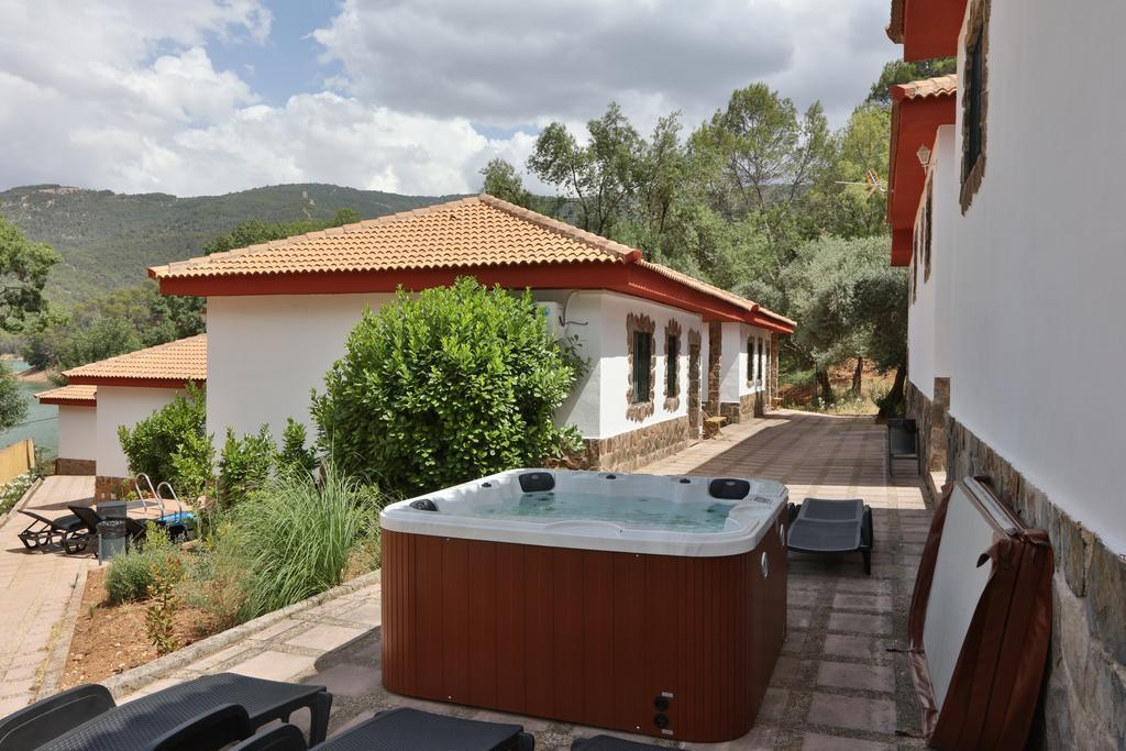 Apartamentos El Madronal Coto Rios Eksteriør billede